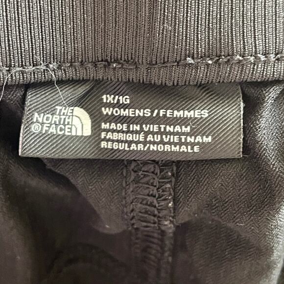 The‎ North Face Capris Pants - Picture 4 of 6
